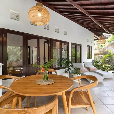 Twist And Shout Villa Seminyak Buitenkant foto