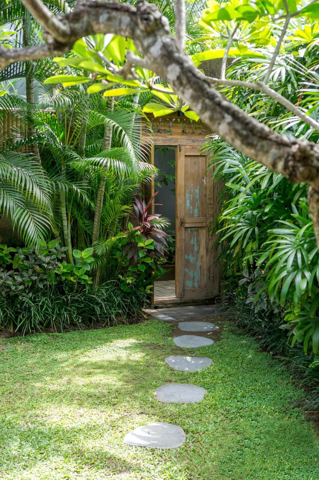 Twist And Shout Villa Seminyak Buitenkant foto